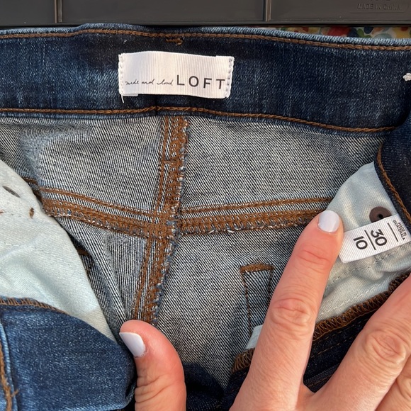 Loft never worn Jean shorts - Picture 3 of 3